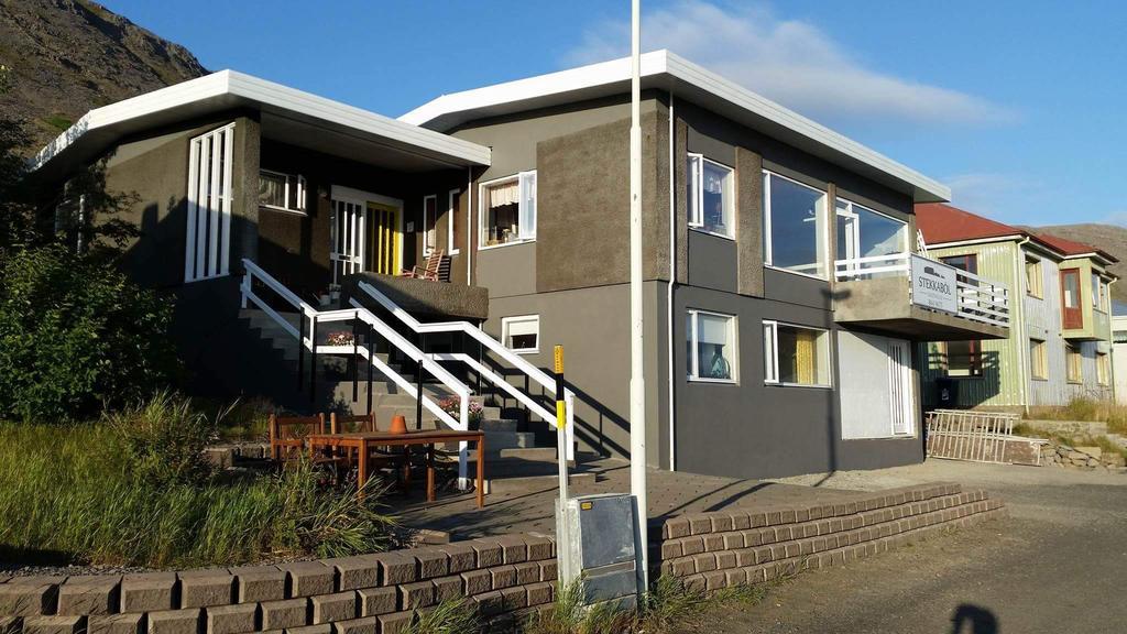 Guesthouse Stekkabol Patreksfjordur Exteriér fotografie